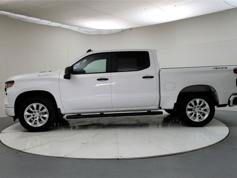 Used 2026 Chevrolet Silverado 1500 Custom AWD/4WD image 4