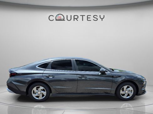 New 2026 Hyundai Sonata SE FWD image 6