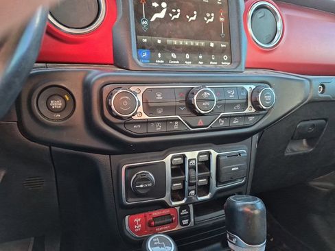 Used 2020 Jeep Gladiator Rubicon image 12