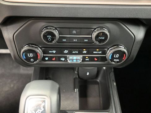New 2026 Ford Bronco Outer Banks AWD/4WD image 9