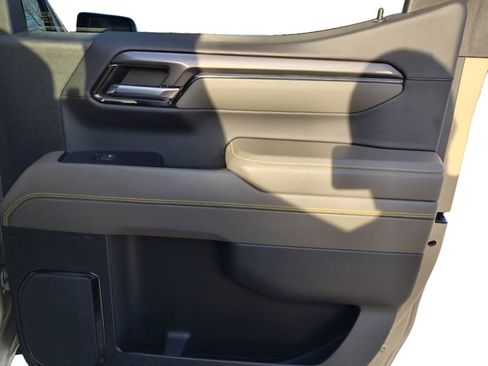 Used 2023 Chevrolet Silverado 1500 ZR2 w/ Technology Package image 18