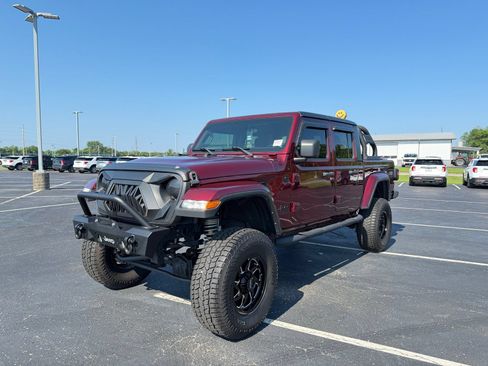 Used 2022 Jeep Gladiator Sport AWD/4WD image 2