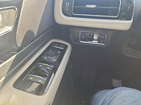 New 2026 Lincoln Aviator Premiere image 29