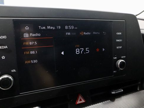 Used 2025 Kia Sportage LX AWD/4WD image 3