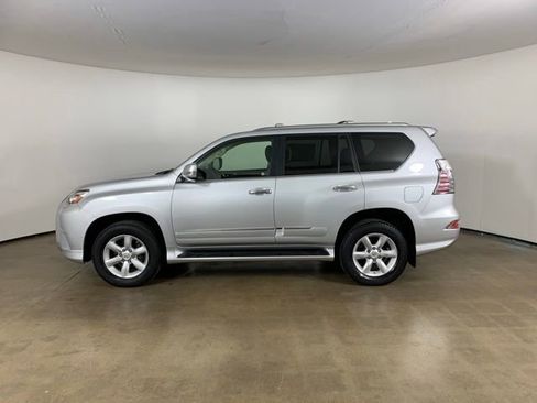 Used 2016 Lexus GX 460 w/ Navigation Package AWD/4WD image 9