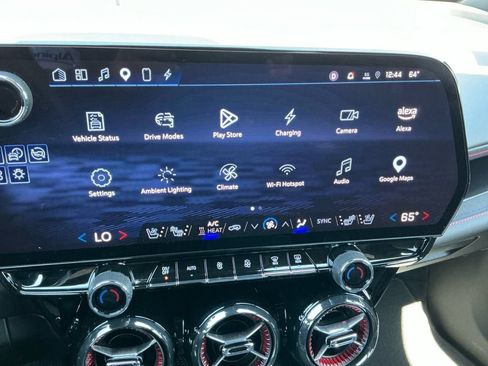Used 2024 Chevrolet Blazer EV RS AWD/4WD image 18