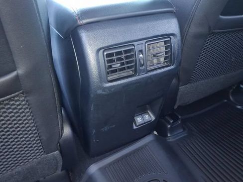 Used 2022 Toyota 4Runner TRD Off-Road Premium AWD/4WD image 9