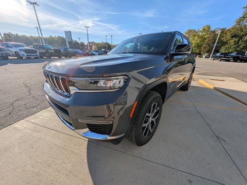 New 2025 Jeep Grand Cherokee L Limited image 8