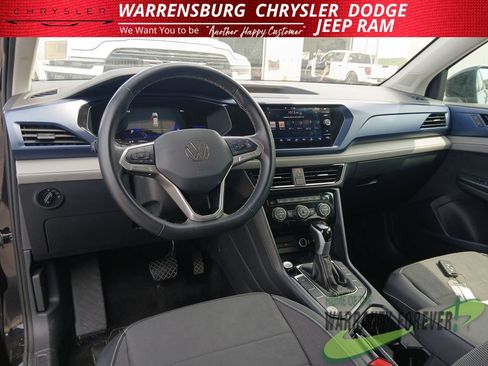 Used 2024 Volkswagen Taos SE FWD image 16