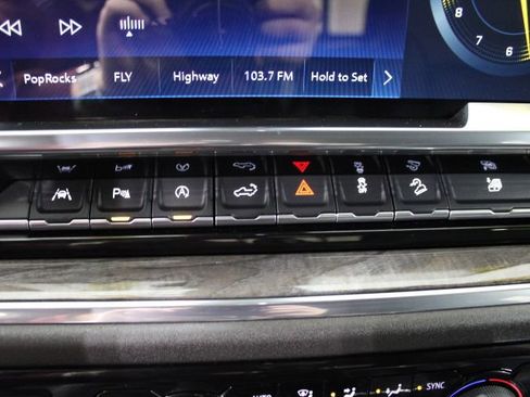 Used 2025 Chevrolet Silverado 1500 LTZ AWD/4WD image 62