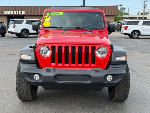 Used 2022 Jeep Wrangler Unlimited Sport AWD/4WD image 3