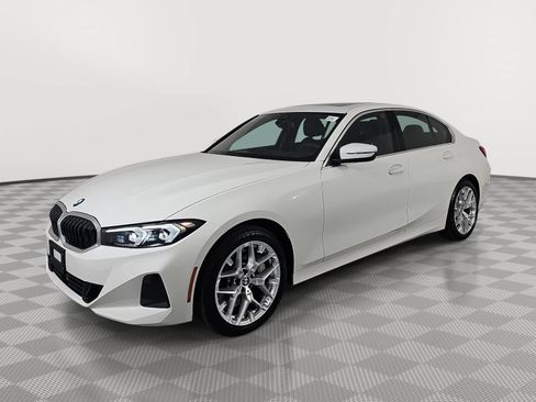 Used 2026 BMW 330i xDrive Sedan AWD/4WD image 4