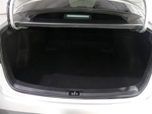 Used 2022 Toyota Corolla LE FWD image 9