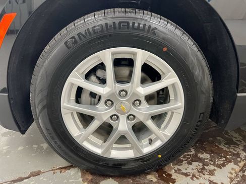 Used 2022 Chevrolet Equinox LS AWD/4WD image 26