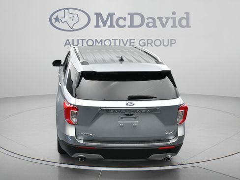 Used 2023 Ford Explorer Limited AWD/4WD image 38