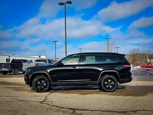 New 2025 Jeep Grand Cherokee L Limited w/ Black Appearance Package image 7