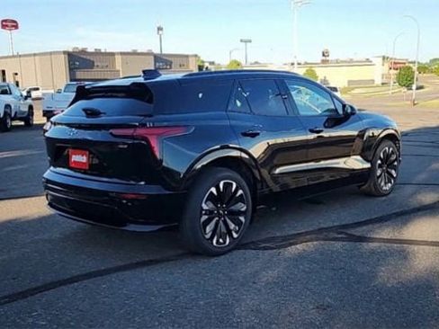 Certified 2024 Chevrolet Blazer EV RS image 8