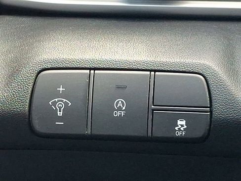 Certified 2026 Hyundai Elantra SE FWD image 23