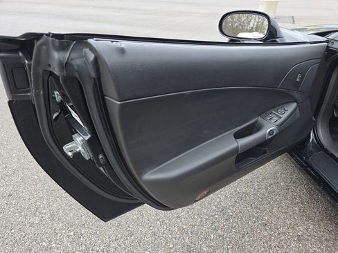 Used 2007 Chevrolet Corvette Coupe image 19