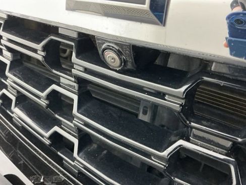 Used 2021 Chevrolet Tahoe Z71 w/ Z71 Signature Package image 8