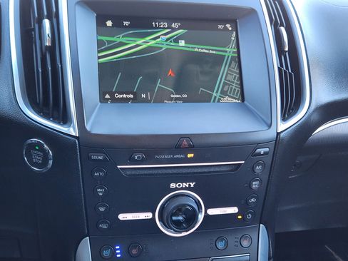 Used 2016 Ford Edge Titanium w/ Equipment Group 302A image 10