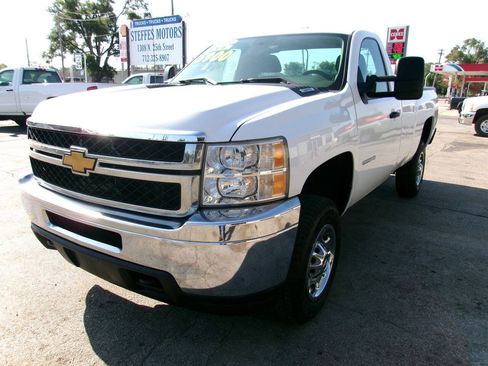 Used 2013 Chevrolet Silverado 2500 W/T w/ Snow Plow Prep Package AWD/4WD image 7