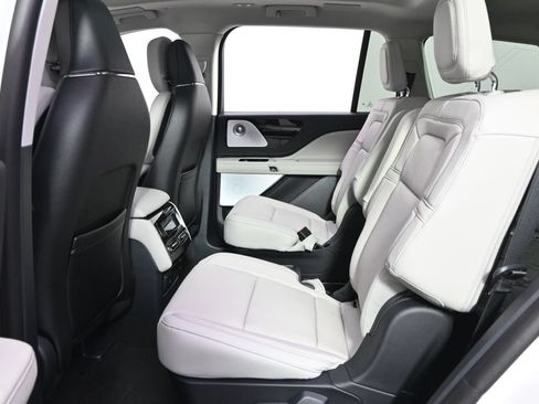 New 2026 Lincoln Aviator Reserve AWD/4WD image 21