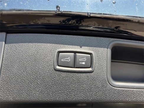 Used 2022 Porsche Macan image 6