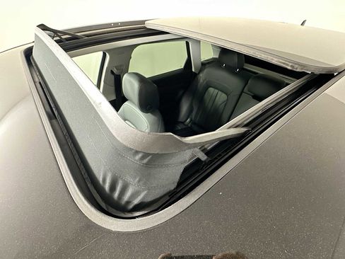 Certified 2023 Audi Q5 2.0T Premium w/ Convenience Package image 19