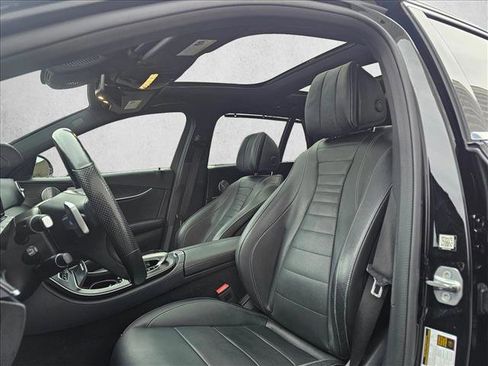 Used 2018 Mercedes-Benz E 400 4MATIC Wagon image 20