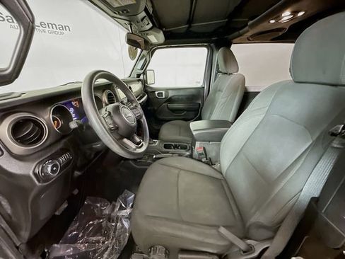 Used 2020 Jeep Wrangler Sport image 19