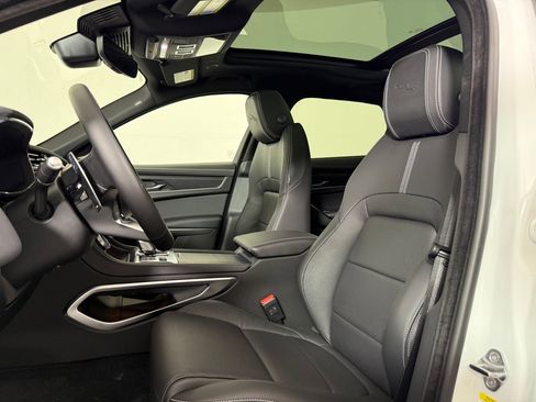 New 2026 Jaguar F-PACE R-Dynamic S AWD/4WD image 6