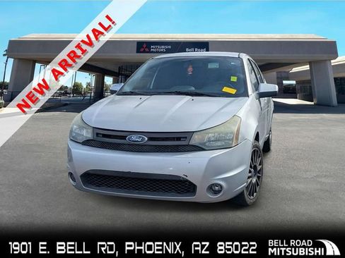 Used 2010 Ford Focus SES image 1