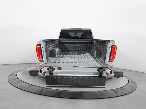 New 2026 GMC Sierra 1500 SLT image 36