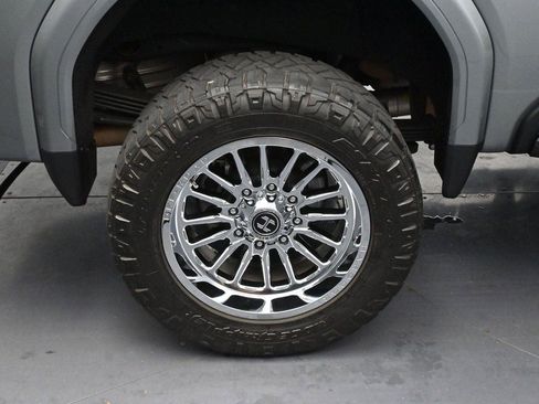 Used 2024 GMC Sierra 2500 SLE w/ SLE Convenience Package AWD/4WD image 33