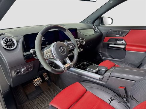 Used 2022 Mercedes-Benz GLA 35 AMG 4MATIC image 9