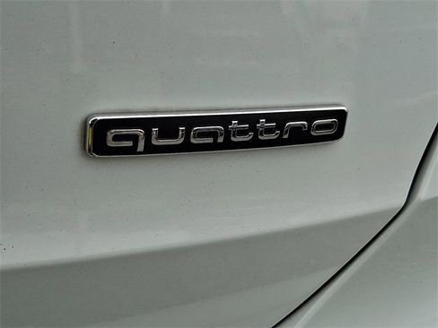 Used 2022 Audi Q3 2.0T Premium Plus w/ Premium Plus Package image 32