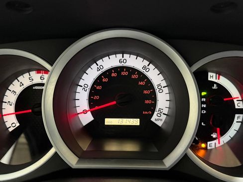 Used 2014 Toyota Tacoma 4x4 Double Cab w/ SR5 Package image 14