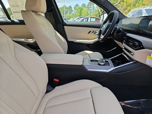 New 2026 BMW 330i Sedan w/ Premium Package image 10