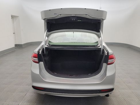 Used 2018 Ford Fusion SE image 29