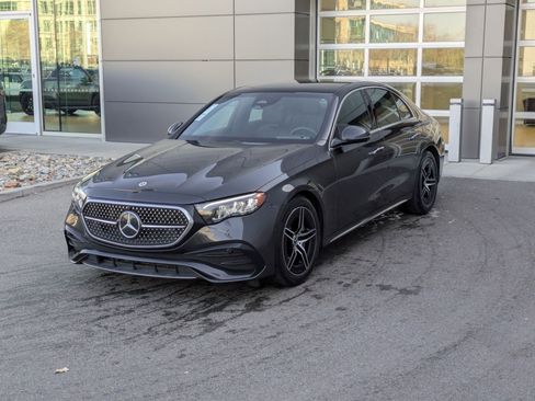 Certified 2024 Mercedes-Benz E 450 4MATIC Sedan image 9