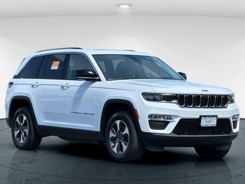 Certified 2022 Jeep Grand Cherokee Limited 4xe w/ Luxury Tech Group II AWD/4WD image 5