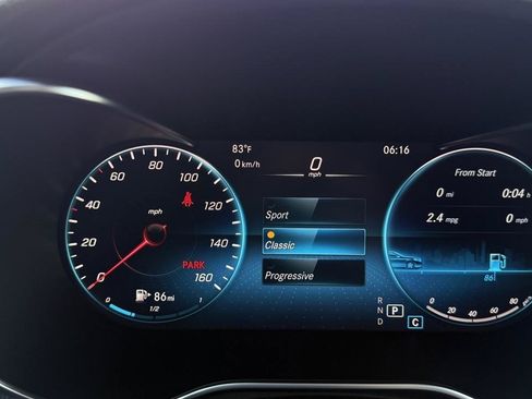 Used 2022 Mercedes-Benz GLC 300 4MATIC image 50