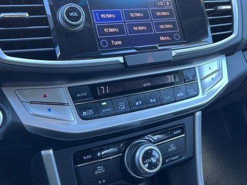 Used 2014 Honda Accord Touring image 19