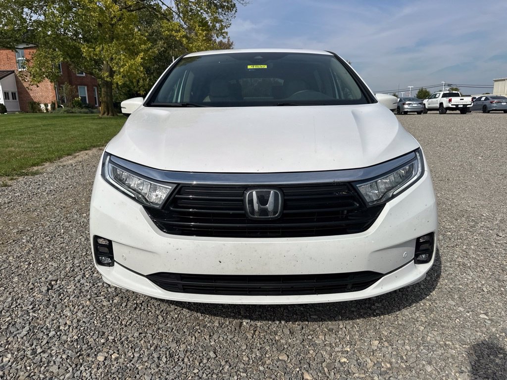 Used 2024 Honda Odyssey Elite image 2