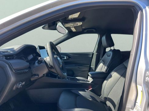 New 2026 Jeep Compass Latitude image 24