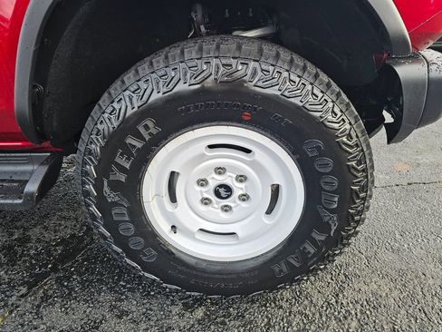 New 2025 Ford Bronco Heritage Edition AWD/4WD image 9