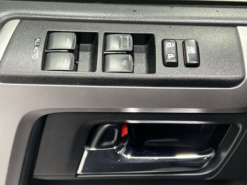 Used 2021 Toyota 4Runner SR5 image 13