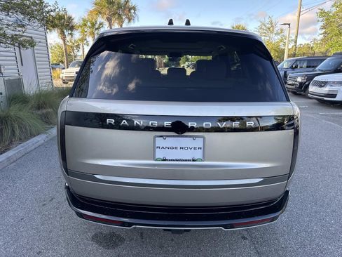 New 2026 Land Rover Range Rover Long Wheelbase SE AWD/4WD image 7