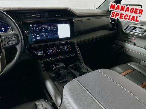 Used 2025 GMC Sierra 1500 AT4 w/ AT4 Premium Package AWD/4WD image 25